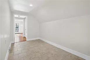 613 Pelham Rd NE, Atlanta, GA 30324 - Photo 2