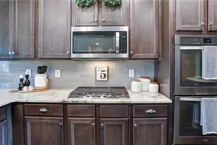 8325 Post Oak Ln, Gainesville, GA 30506 - Photo 4