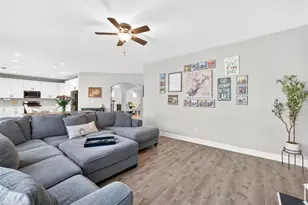 7899 Brass Lantern Dr, Flowery Branch, GA 30542 - Photo 12