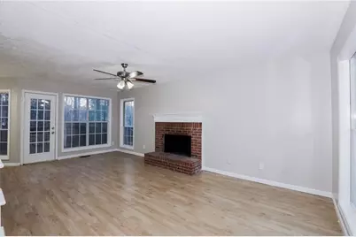 2108 Lindley Lane NW, Kennesaw, GA 30144 - Photo 2