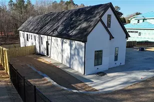 6996 Deaton Henry Rd, Flowery Branch, GA 30542 - Photo 32