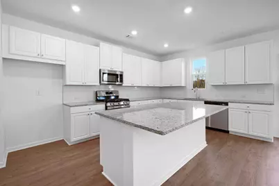 4013 Laurant Path, Flowery Branch, GA 30542 - Photo 4