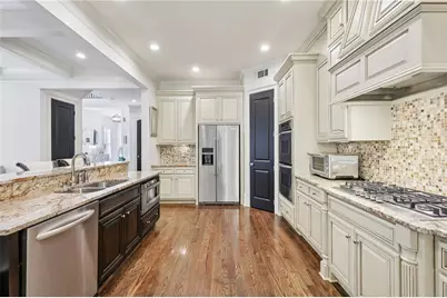 9030 Riverbend Manor, Alpharetta, GA 30022 - Photo 8