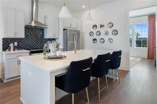 989 Bibbs Circle, Atlanta, GA 30318 - Photo 2