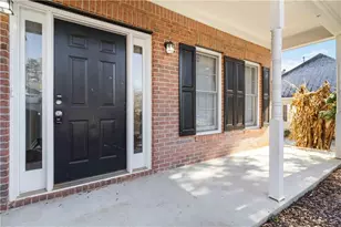 610 Dana Pointe Ct, Lawrenceville, GA 30045 - Photo 4