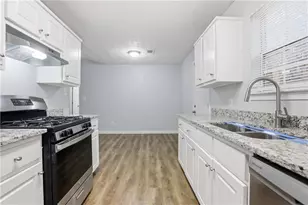 11066 Shannon Cir, Hampton, GA 30228 - Photo 6