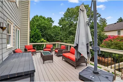 1070 Brockton Close NE, Marietta, GA 30068 - Photo 18