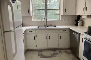 1515 Beech Valley Way NE, Atlanta, GA 30306 - Photo 8