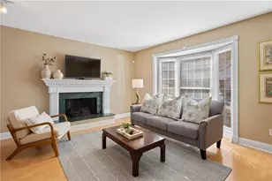 136 Peachtree Memorial Dr NW, Atlanta, GA 30309 - Photo 4