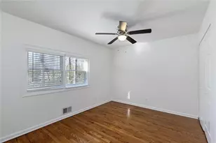 565 Timberland Dr, Atlanta, GA 30342 - Photo 34