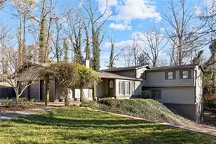 565 Timberland Dr, Atlanta, GA 30342 - Photo 2