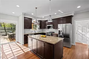 1728 Barrington Cir, Marietta, GA 30062 - Photo 10