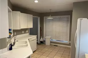 111 Green Point Way, Carrollton, GA 30117 - Photo 4