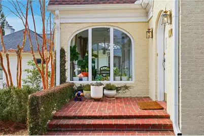 110 Peachtree Hills Avenue NE, Atlanta, GA 30305 - Photo 2