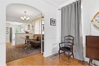 110 Peachtree Hills Avenue NE, Atlanta, GA 30305 - Photo 8