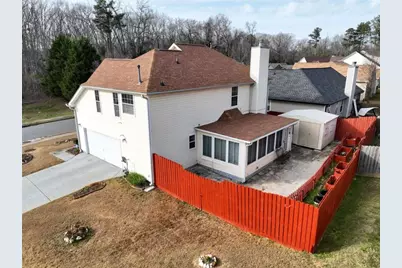 1568 Queen Elizabeth Drive, Locust Grove, GA 30248 - Photo 4