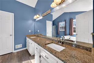 204 Queensbury Ct, Acworth, GA 30102 - Photo 16