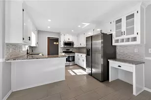 204 Queensbury Ct, Acworth, GA 30102 - Photo 8