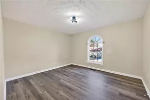 204 Queensbury Ct, Acworth, GA 30102 - Photo 18