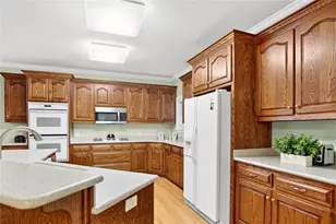 155 Canal Pl, Fayetteville, GA 30215 - Photo 6