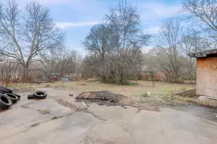 2636 Old Toney Rd, Ellenwood, GA 30294 - Photo 2