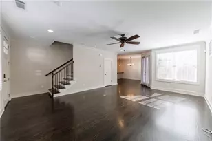 1810 Cromwell Walk, Dunwoody, GA 30338 - Photo 4