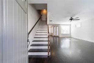 1810 Cromwell Walk, Dunwoody, GA 30338 - Photo 2