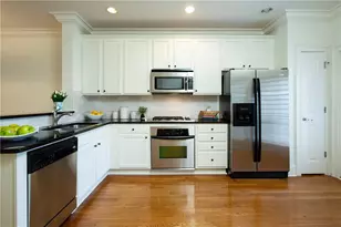 2764 Wander Ln, Alpharetta, GA 30022 - Photo 4