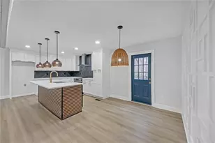 137 Creekview Dr, Woodstock, GA 30188 - Photo 10