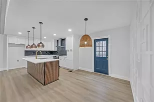 137 Creekview Dr, Woodstock, GA 30188 - Photo 10