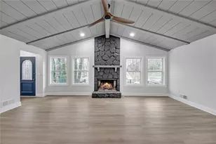 137 Creekview Dr, Woodstock, GA 30188 - Photo 8