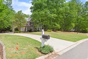 4425 Woodside Ct, Cumming, GA 30041 - Photo 2