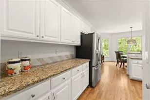 4425 Woodside Ct, Cumming, GA 30041 - Photo 10