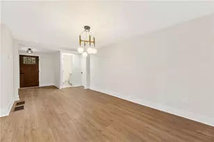 235 Sailwind Ct, Roswell, GA 30076 - Photo 8