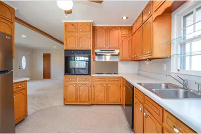 5547 Prince Phillip Way, Stone Mountain, GA 30087 - Photo 16