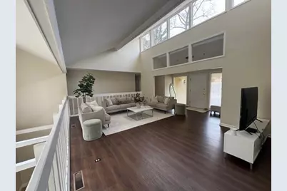 192 Kings Row NE, Marietta, GA 30067 - Photo 2