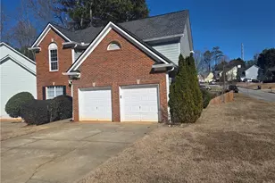 4204 Hunters Green Way NE, Kennesaw, GA 30144 - Photo 2