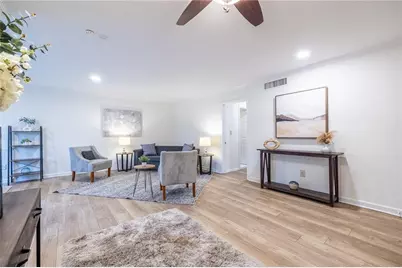 1111 Clairemont Avenue #R4, Decatur, GA 30030 - Photo 10