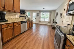 25 Cambridge Farms Dr, Hoschton, GA 30548 - Photo 6