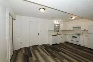 6682 Chupp Rd, Lithonia, GA 30058 - Photo 8