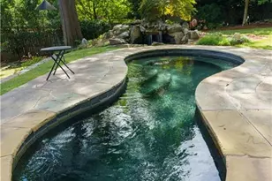 2394 Montview Dr NW, Atlanta, GA 30305 - Photo 10