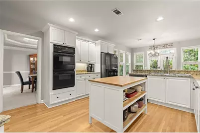 321 Ironhill Trace, Woodstock, GA 30189 - Photo 6