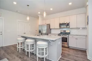 2562 Rathburn Cir, Loganville, GA 30052 - Photo 6