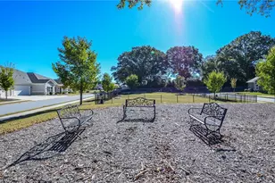 2562 Rathburn Cir, Loganville, GA 30052 - Photo 36