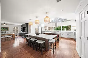 6125 Weatherly Dr, Atlanta, GA 30328 - Photo 2