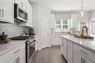 2831 Rosehall Way, Lawrenceville, GA 30044 - Photo 16