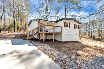 321 Pine Avenue, Commerce, GA 30529 - Photo 1