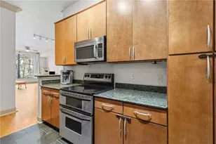 3445 Stratford Rd NE, Atlanta, GA 30326 - Photo 10