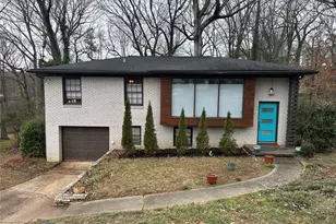 2573 Crestdale Cir SE, Atlanta, GA 30316 - Photo 2