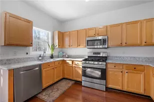 305 Penfield Cir, Sugar Hill, GA 30518 - Photo 10